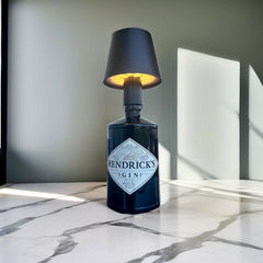 Lampada Hendrick’s con ricarica USB
