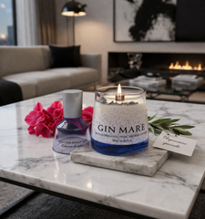 Candela profumata Gin Mare fatta a mano in bottiglia riciclata idea regalo originale