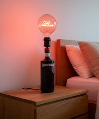 Lampada Abat-Jour Love | Bottiglia Brockmans Gin con Lampadina LED Decorativa Rossa