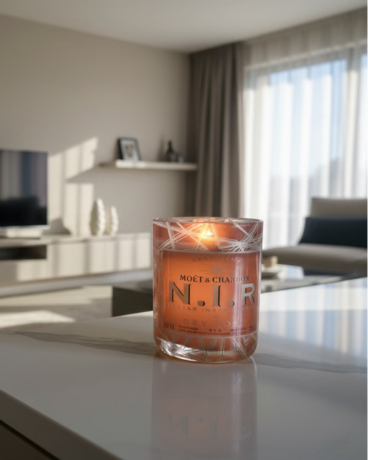 Candela Moët Nir con Luce sul Fondo - Bottiglia Champagne Terracotta Upcycled