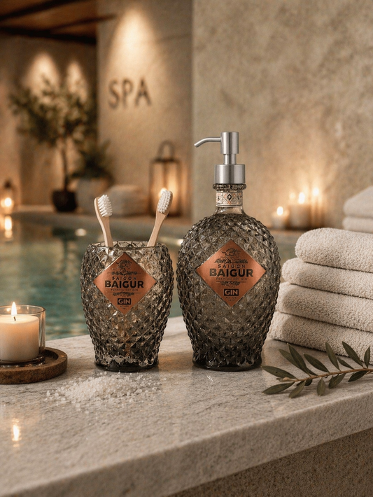 Set Bagno Design Baigur Gin – Dispenser Sapone & Portaspazzolini in Bottiglia Upcycled