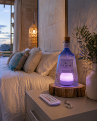Lampada Gin Mare Capri RGB – Lampada Artigianale da Bottiglia Originale Riciclata (incisione personalizzata)