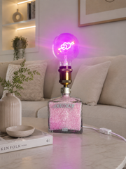 Lampada Artigianale Cubical Gin con Cuore LED Rosa – Presa Elettrica