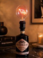 Lampada da Bottiglia Hendrick’s FloraAdora – Cuore Luminoso
(incisione personalizzata)
