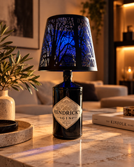 Lampada Hendrick’s 1 Litro USB RGB – Bottiglia Originale con Paralume in Acciaio Traforato Nero